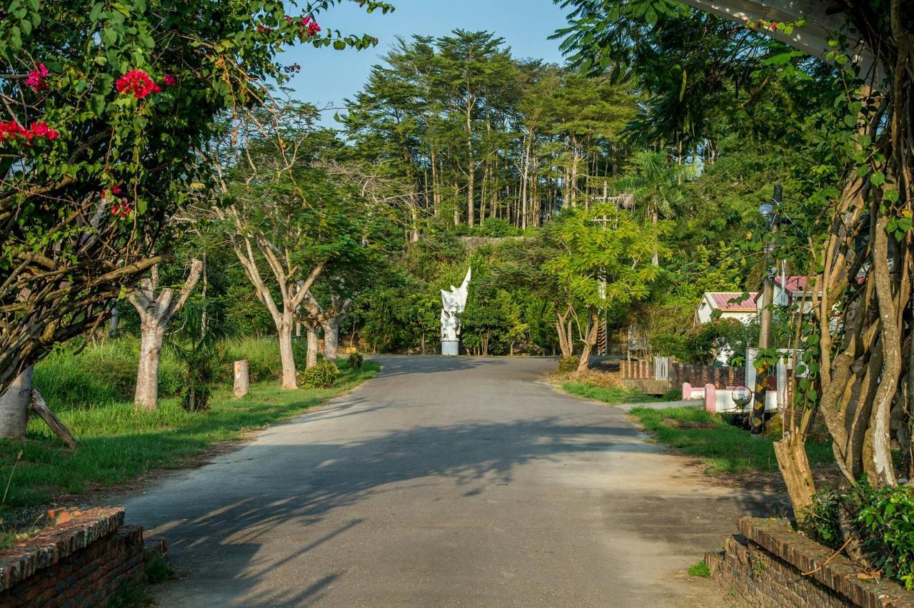 Mountain Homestay 6-8人包棟民宿 Xinhua Εξωτερικό φωτογραφία